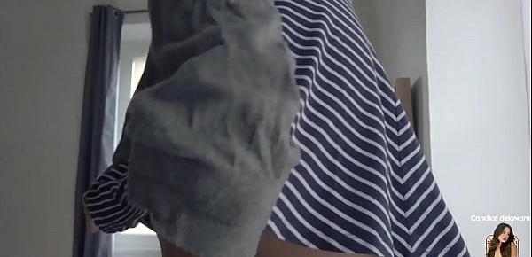 UPSKIRT PUSSY NO PANTIES IN PUBLIC